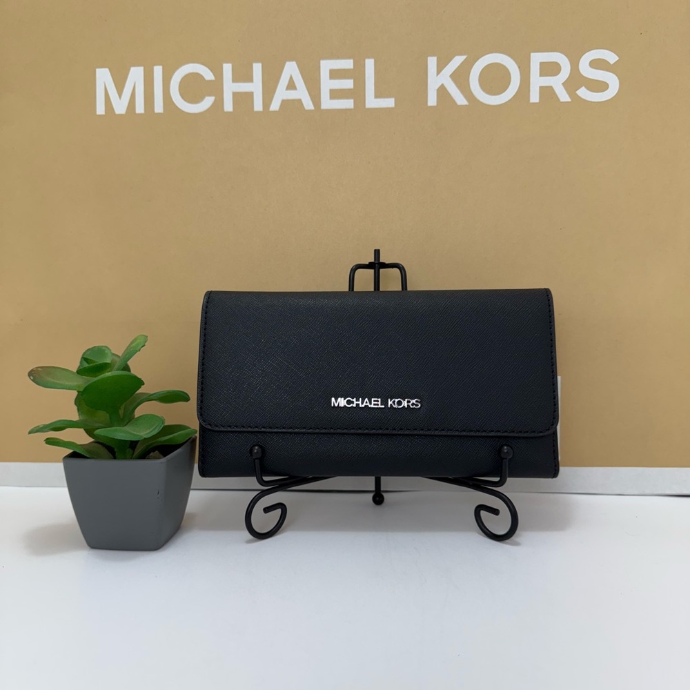 Michael Kors Wallet Trifold - Picture 1 of 9